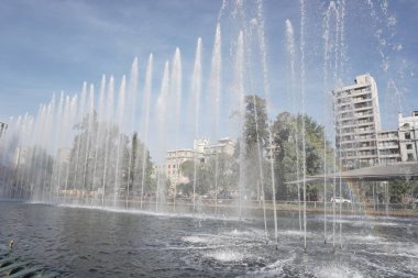 gökkuşağı ile su Çeşmesi