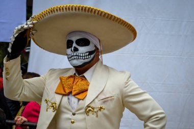 Mexico City, Meksika, 1 Kasım 2015: Bir Meksikalı charro mariachi günü Mexico City'de ölü kutlama kılık portresi