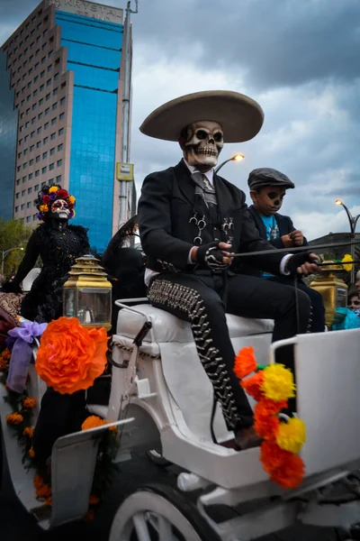 Cidade México México Outubro 2016 Catrina Bordo Uma Carruagem Desfile — Fotografia de Stock