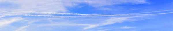 Large Blue Sky Panorama Beautiful White Silver Clouds Airplane Tracks — Stock Photo, Image