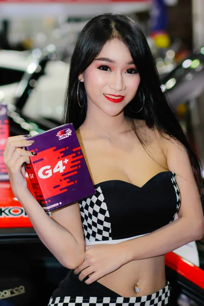 Bangkok Thailand Juli 2018 Oidentifierade Kvinnliga Programledare Pose Bangkok International — Stockfoto