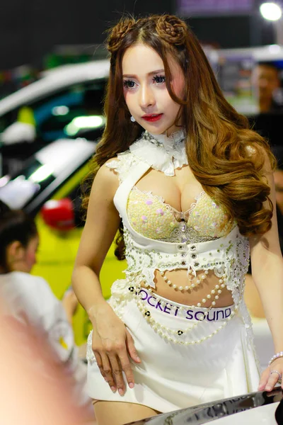 Bangkok Thailand Juli 2018 Unbekannte Moderatorin Posiert Bangkok International Auto — Stockfoto