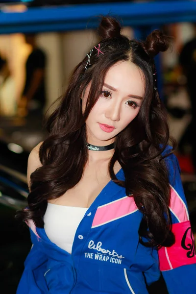 Bangkok Thailand July 2018 Unidentified Female Presenter Pose Bangkok International — Stock Photo, Image