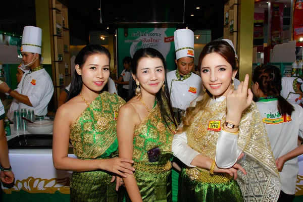 Bangkok Thailand June 2018 Unidentified Female Presenter Pose Thaifex World — Stock Photo, Image