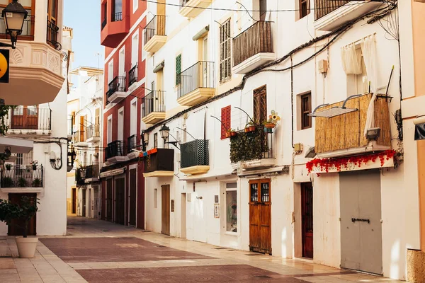 Tipik ev cephe Ibiza kent, İspanya