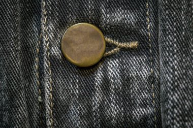 Düğmeli siyah ve gri denim ceket