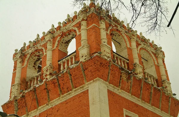 A torre do mosteiro — Fotografia de Stock