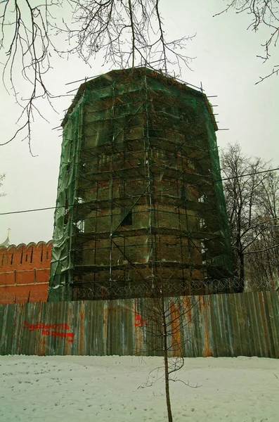 Reparación de las torres del monasterio — Foto de Stock