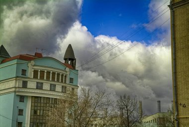 Moskova 'daki eski bina.