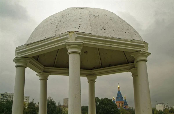 Schlafplatz am Stadtrand von Moskau im Herbst — Stockfoto