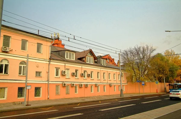 Aterro Rio Moscou Outono Área Jardim Neskuchny — Fotografia de Stock