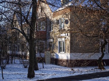 kış günü banliyöde Mosco temizleyin