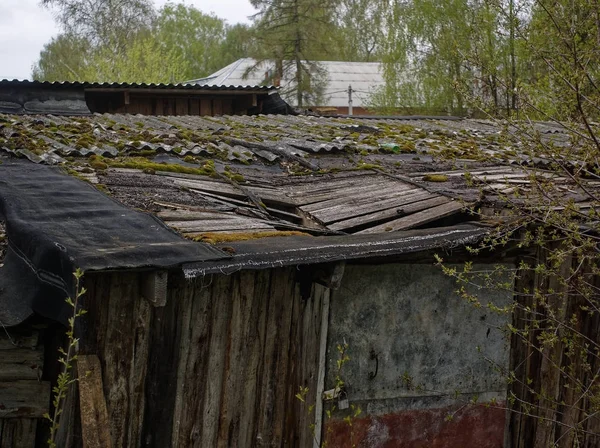 Zchátralé Břidličky Jaře Russi — Stock fotografie