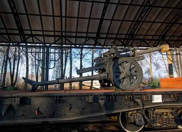 ロシア博物館におけるドイツ第二次世界大戦の大砲 — ストック写真