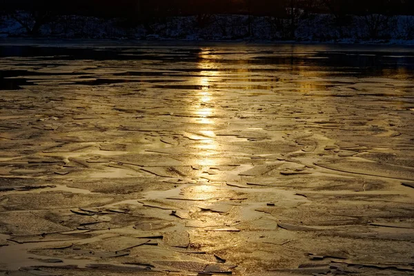 Ice Melts River Dawn Moscow — Stock Photo, Image