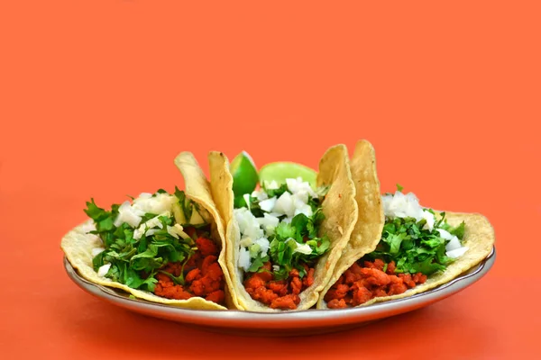 Vista Frontal Tres Deliciosos Tacos Con Carne Vegana Cilantro Fondo Imagen de archivo