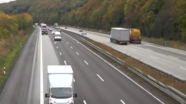 Idstein Alemania Octubre 2018 Timelapse Dense Traffic Trucks German Highway — Vídeo de stock