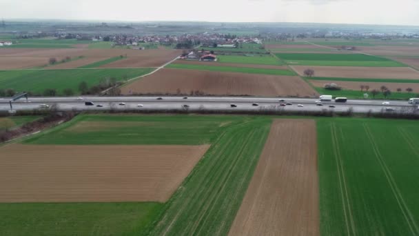 Dichte Verkeer Duitse Snelweg Drone Beelden Luchtfoto — Stockvideo