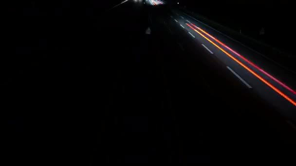 运动的时间失误模糊的头和尾灯 公路高角视图 — 图库视频影像