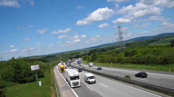 Idstein Niemcy Maja 2019 Gęsty Ruch Ciężarówki Niemieckiej Autostradzie Jest — Wideo stockowe