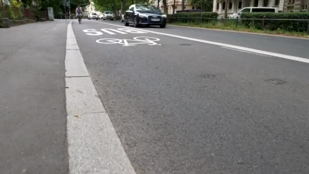 Wiesbaden Germania Luglio 2020 Pista Ciclabile Utenti Della Strada Una — Video Stock