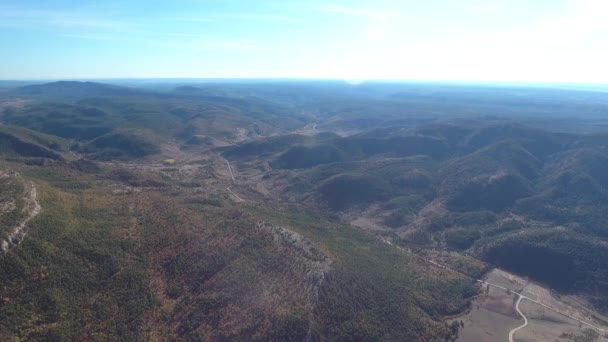 Montañas Bosques España Desde Una Vista Pájaro Dron Vuela Sobre — Vídeo de stock