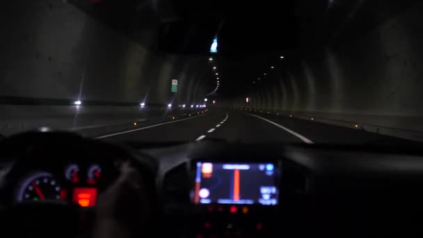 Uitzicht Vanaf Auto Tunnel Auto Gaat Tunnel Die Wordt Verlicht — Stockvideo