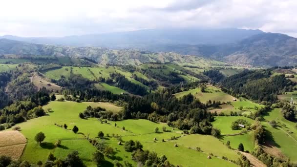 Vogelperspektive Auf Siebenbürgen Berge Romania Bran Stadt Burg Des Grafen — Stockvideo