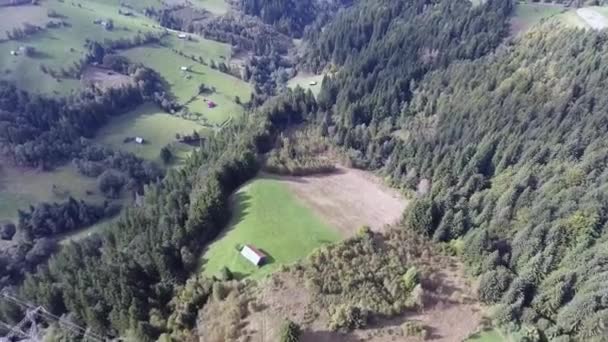 Vogels Van Het Oog Uitzicht Bergen Van Transsylvanië Zemelen Stad — Stockvideo