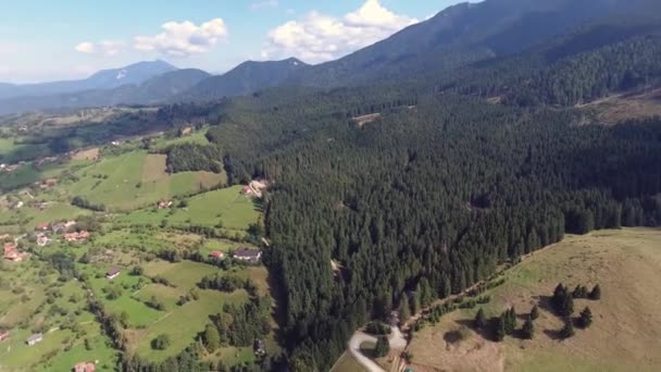 Birds Eye View Transylvania Mountains Bran City Drone Flies Ancient — Stock Video