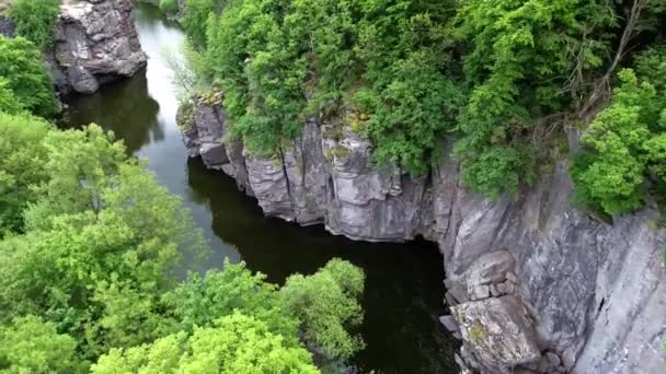 Ukrainska Canyon Den Byn Buki Fågelperspektiv Drone Tar Bort Från — Stockvideo