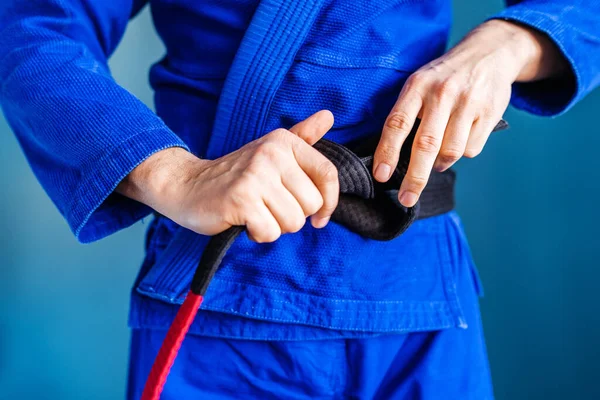 Bliżej Środku Bjj Brazylijski Jiu Jitsu Czarny Pas Ręce Trzymając — Zdjęcie stockowe