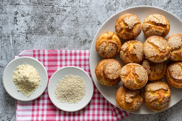 Blick Auf Maisbrot Muffins Teller Zum Frühstück Gebackene Maisbrot Pone — Stockfoto