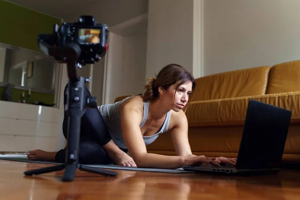 Caucasian Woman Using Laptop Home Floor Beautiful Female Blogger Vlogger — Stock Photo, Image