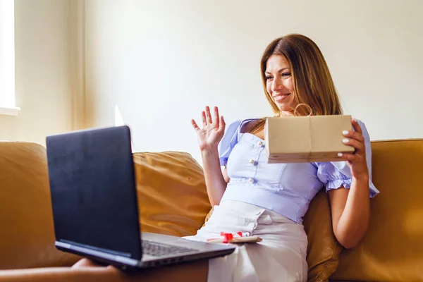 Happy Caucasian Woman Waving Video Call Laptop Home Bright Day — Stock Photo, Image