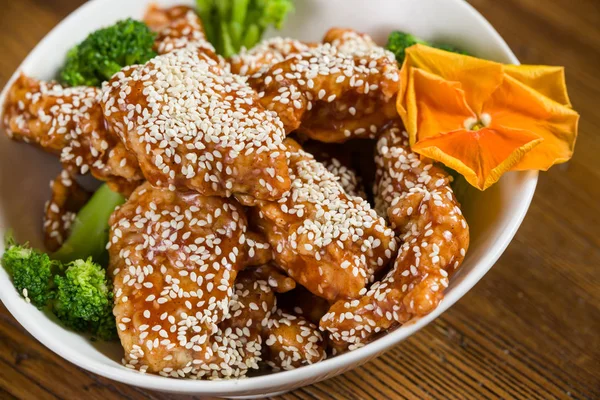 Close up shot of General Tso spicy chicken — Stock Photo, Image
