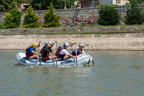 국정원 세르비아 세르비아 Nis Nisava 강에서 래프팅 스포츠 2018 스포츠 — 스톡 사진