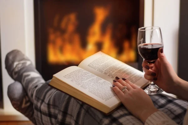 Young Woman Reading Book Drinking Red Wine Front Fireplace Warming — Stock Photo, Image