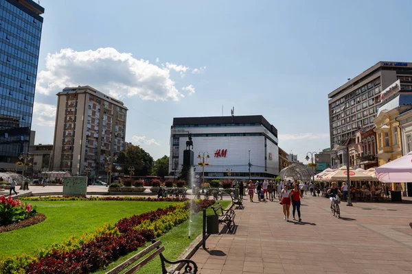 Nis Serbien Augusti 2019 Walking Street Och Square Med Människor — Stockfoto