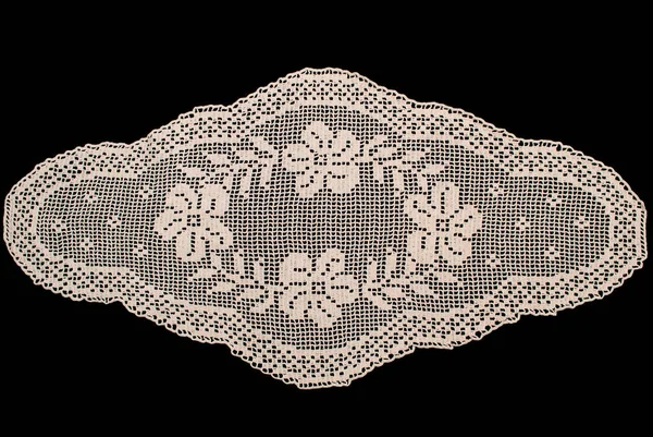 Schönheit Weiße Ovale Spitzentischdecke Isoliert Auf Schwarzem Hintergrund Florales Parterre — Stockfoto