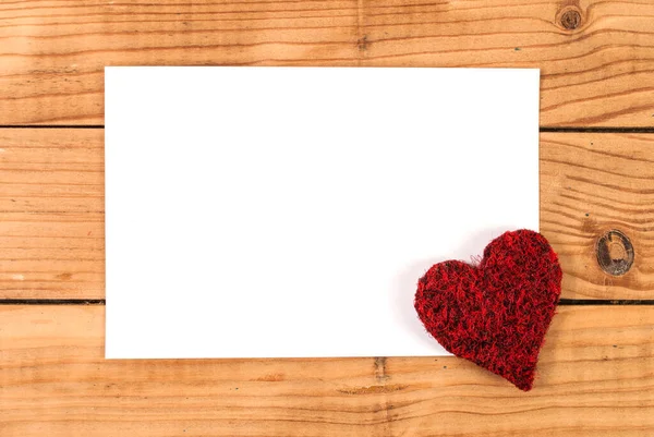 Valentim Coração Dia Com Papel Branco Mesa Madeira — Fotografia de Stock