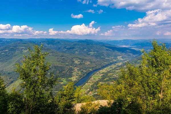 Widok Góry Tara Serbii Europa Rzece Drina Piękna Scena Krajobrazowa — Zdjęcie stockowe