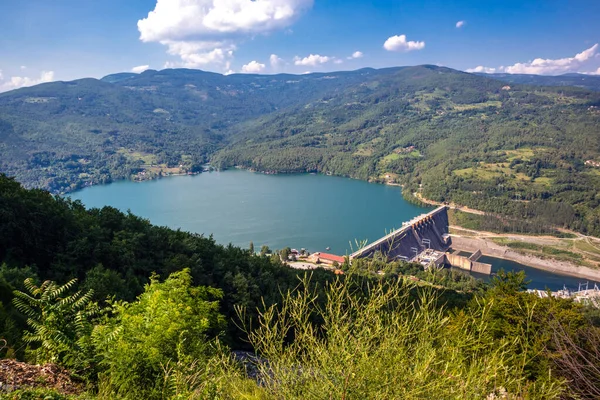 Perucac Lake Barrier Dam Clean Blue Water River Drina Natural — Stock Photo, Image