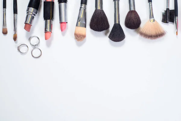 Női Kiegészítők Kozmetikumok Lapos Fehér Háttér Első Látásra Fénymásolási Hely — Stock Fotó