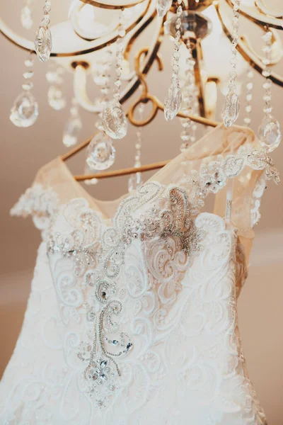 Wedding Dress Hanging Chandelier Room — Stock Photo, Image