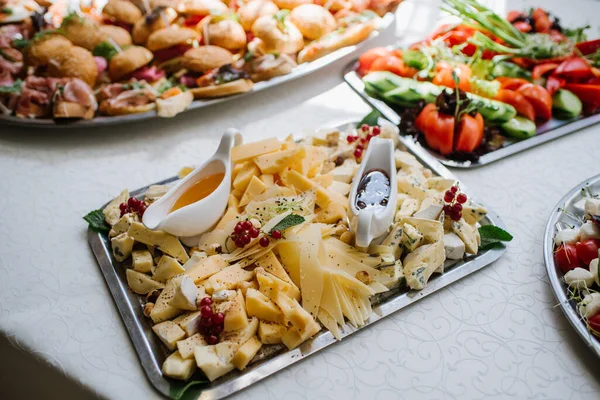 Plate Different Cheese Buffet Table — Stock Photo, Image