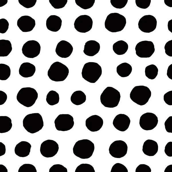 Circles seamless pattern. Retro hand drawn circles ornament. Polka dot pattern. — Stock Vector