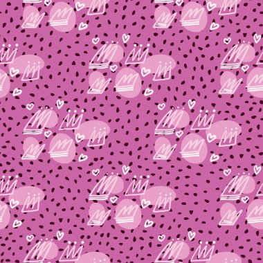 Kaplamalı taç ve kalplerle şekilsiz desen. Noktalı parlak eflatun arka plan. Duvar kağıdı, ambalaj kağıdı, tekstil baskısı, kumaş için mükemmel. Vektör illüstrasyonu.