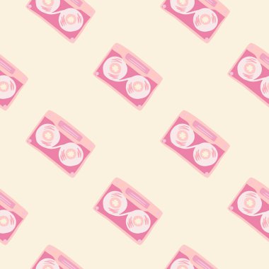 Karalama kaset izli, izole, pürüzsüz desen. Açık arkaplanda pembe disko süsü. Duvar kağıdı, tekstil, ambalaj kağıdı, kumaş baskısı için harika. Vektör illüstrasyonu.