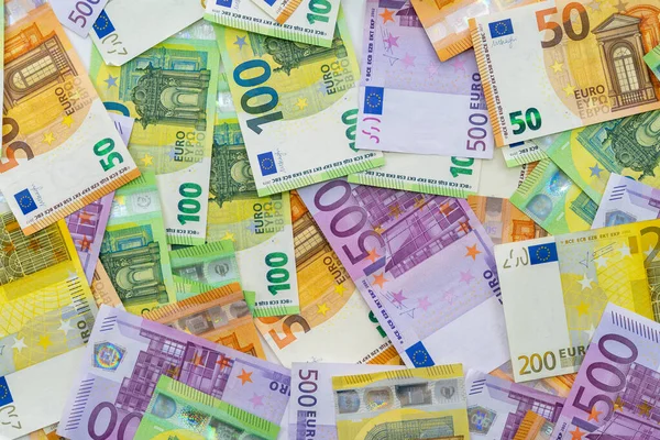 Európai Valuta Asztalon Van Ötszáz Száz Kétszáz Ötven Eurós Bankjegyek — Stock Fotó